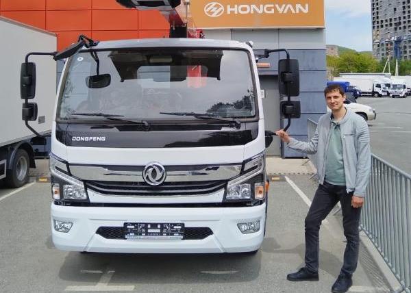 Поздравляем АО «ДВ РСК» с приобретением новой автовышки Dongfeng Z55N