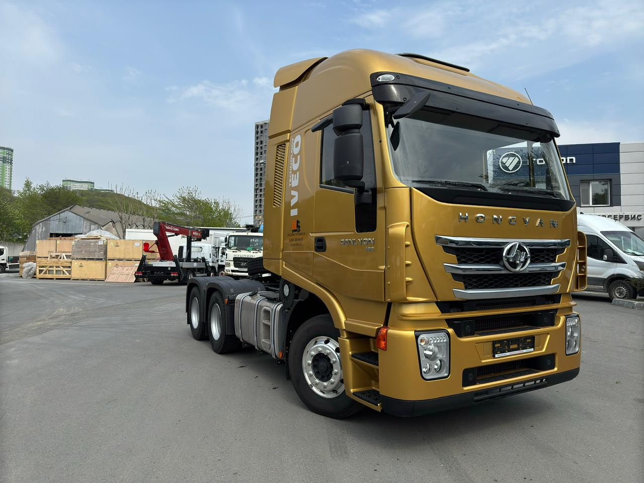 Hongyan Genlyon C500: Седельный тягач в продаже 