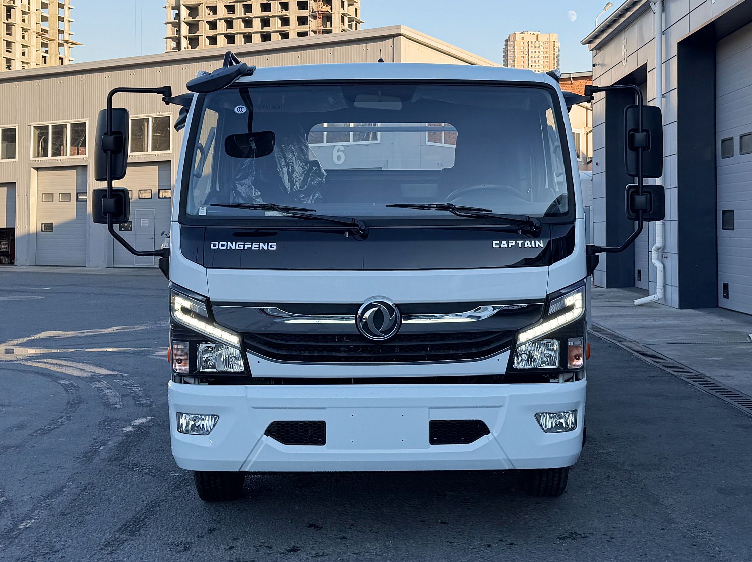 Бортовой грузовик DongFeng Z80L