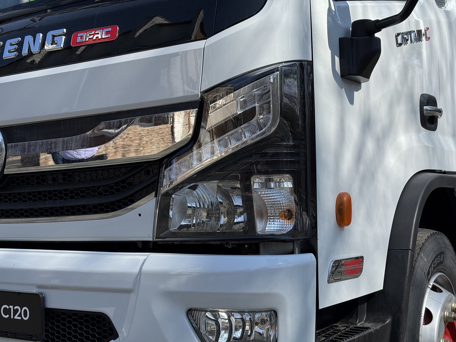 DongFeng представлен на выставке «АСМАП-Восток-2026» во Владивостоке