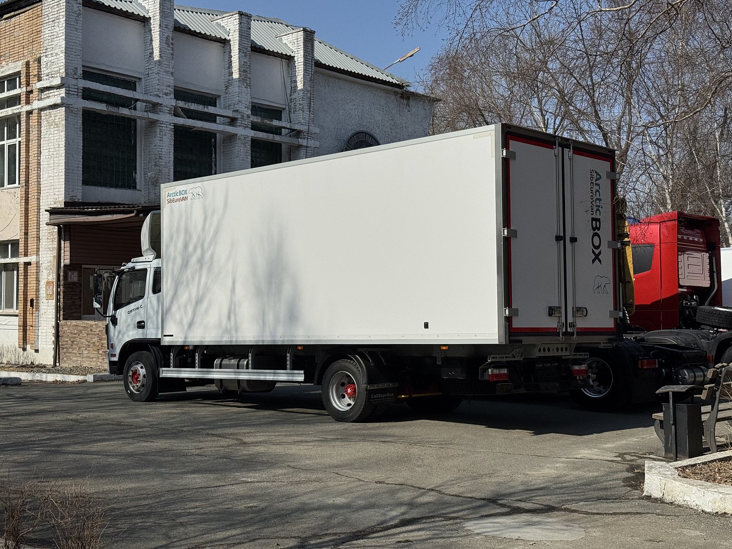 DongFeng представлен на выставке «АСМАП-Восток-2026» во Владивостоке