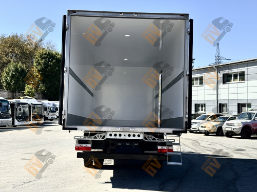 Промтоварный фургон DongFeng C120N