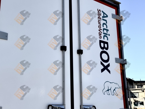 Изотермический фургон DongFeng C120N